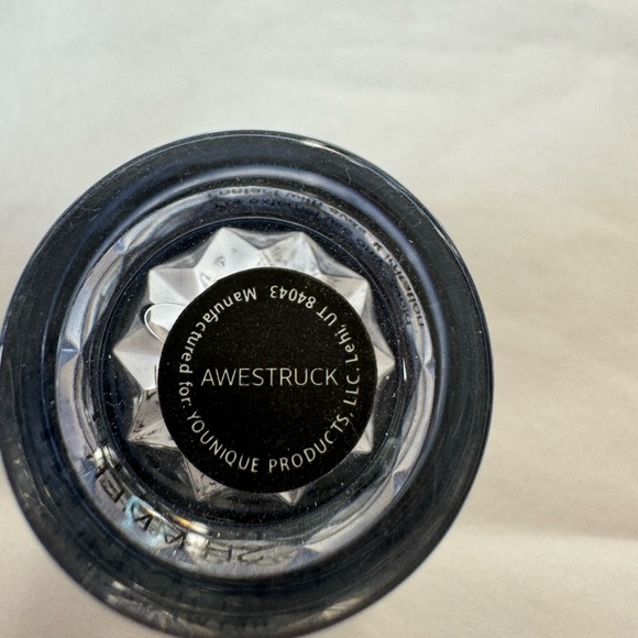 Younique Moodstruck Minerals Pigment Shimmer Eyeshadow. - Picture 2 of 4